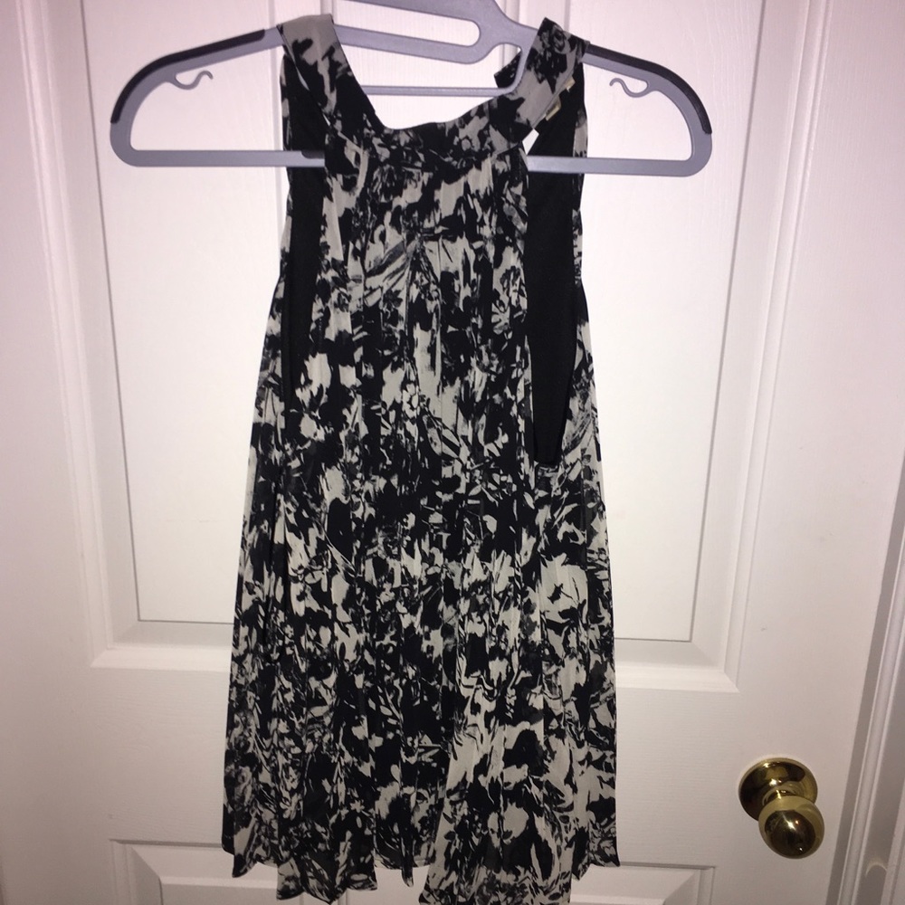 Cute tank with a lot of flow